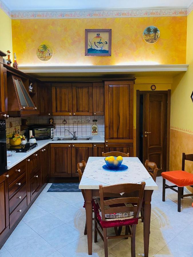 アヴォラGiusy'S Houseアパートメント エクステリア 写真